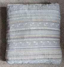 Throw pillow 14.5 for sale  Hinton