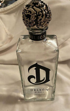 DeLeon Blanco Tequila Vacía 750mL Botella de Vidrio Plata Metal Calavera Tapa segunda mano  Embacar hacia Argentina