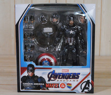 Mafex no.130 captain d'occasion  Expédié en Belgium