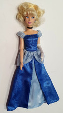 Bambola cenerentola disney usato  Torino