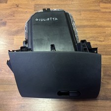 Cassetto vano portaoggetti usato  Milano