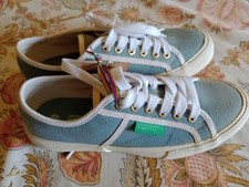 Sneakers donna united usato  Crescentino