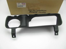 Usado, NOVO - FABRICANTE DE EQUIPAMENTO ORIGINAL MOPAR 4863945 farol de neblina dianteiro direito passageiro moldura escudo de mira comprar usado  Enviando para Brazil