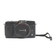 Olympus pen nera usato  Spedire a Italy