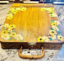 Beautiful vintage wicker for sale  Rock Island