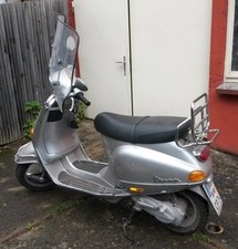 Motorroller 125 ccm gebraucht kaufen Motorroller 125 ccm gebraucht kaufen  Georgenthal