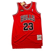 Camiseta masculina Mitchell & Ness Michael Jordan #23 Bulls 1997-98 NBA FINALS, usado comprar usado  Enviando para Brazil