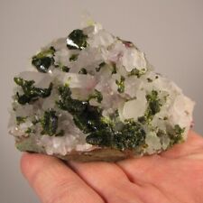 Usado, EPIDOTE verde 3,2" em aglomerado de cristais de quartzo - Imilchil, Marrocos comprar usado  Enviando para Brazil