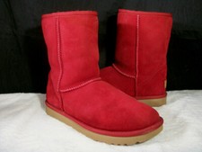 Ugg classic short for sale  New Haven