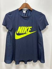 Camiseta Nike Lab x Sacai Feminina Blusa Tech Futura Wordmark Moda Capa Azul P, usado comprar usado  Enviando para Brazil