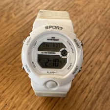 Relógio esportivo digital feminino pulseira de silicone branco fivela 30M WR comprar usado  Enviando para Brazil
