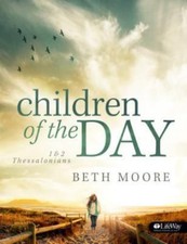 Children of the Day - Leader Guide: 1 & 2 Thessalonians by Moore, Beth comprar usado  Enviando para Brazil