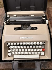 Macchina scrivere vintage usato  Vitorchiano