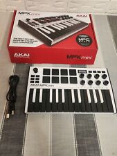 Akai PRO MPK Mini Edição Especial Branco + Preto KIT INICIAL COMPLETO DE MÚSICA PROD  comprar usado  Enviando para Brazil