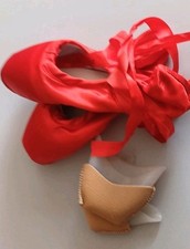 Red satin point for sale  HESSLE