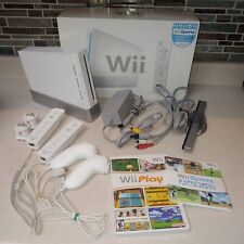 Paquete de Consola Deportiva Nintendo Wii con 2 Mandos y 2 Nunchucks, Wii Sports segunda mano  Embacar hacia Argentina