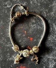 Magnifique bracelet pandora d'occasion  Laventie