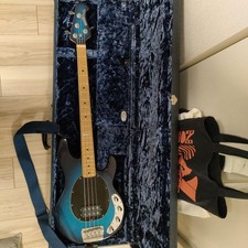 Musicman stingray limited d'occasion  Expédié en Belgium