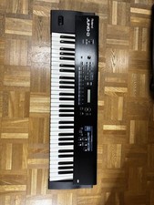 Roland juno 61 d'occasion  Expédié en Belgium