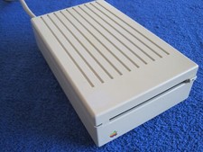 Unidad de disquete externa 800k genuina Apple 3.5 | A9M0106 | IIc+, IIGS segunda mano  Embacar hacia Mexico