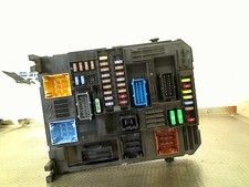 Fuse box fuse d'occasion  Expédié en Belgium