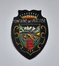 Ecusson brodé fontaine d'occasion  Expédié en Belgium