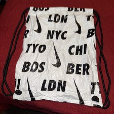Usado, Bolsa de cordão Nike preta e branca comprar usado  Enviando para Brazil