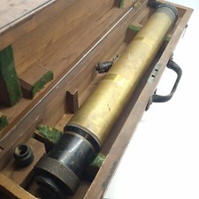 Mira telescópica de bronze da Primeira Guerra Mundial – W G Pye & Co – 1918 – com caixa de madeira comprar usado  Enviando para Brazil