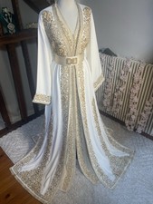 Takchita blanche royale d'occasion Takchita blanche royale d'occasion  Vitré