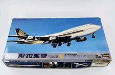 200 singapore airlines for sale  Paterson