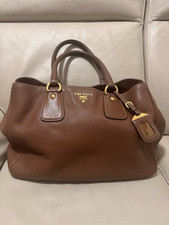 Prada borsa pelle usato  Ascoli Piceno