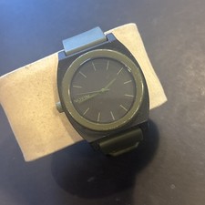 Relógio masculino E05 VTG Nixon minimal "The Time Teller" 40mm verde-preto não testado comprar usado  Enviando para Brazil