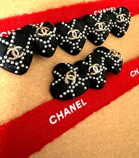 Chanel heart buttons for sale Chanel heart buttons for sale  NEWCASTLE UPON TYNE