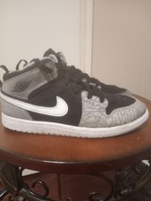 Nike shoes youth for sale  New Orleans