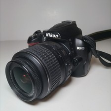 nikon d3000 obiettivi usato  Magliano Vetere