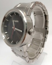 Nixon 7B comprar usado  Enviando para Brazil