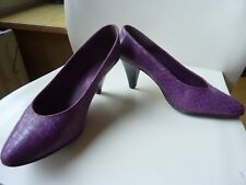 Escarpins cuir violet d'occasion  Paris XV