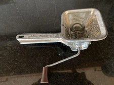 Vintage mouli parsmint for sale Vintage mouli parsmint for sale  CHIPPENHAM