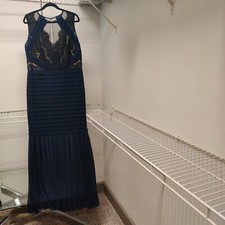 Xscape womens formal for sale  Spring
