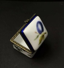 Porcelain art pill d'occasion  Expédié en Belgium