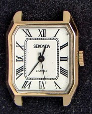 Relógio de vento manual masculino retangular Sekonda (vintage) --não mantém o tempo comprar usado  Enviando para Brazil