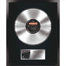 Bon Jovi - Escorregadio quando molhado / LP Platina 12" / Lembrança em moldura preta / Rocha comprar usado Bon Jovi - Escorregadio quando molhado / LP Platina 12" / Lembrança em moldura preta / Rocha comprar usado  Enviando para Brazil