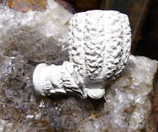 Terracotta pipe carved d'occasion  Expédié en Belgium