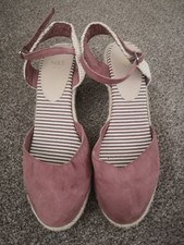 Wide fit women for sale  ANNAN