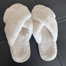 Slippers women 38 for sale  Land O Lakes