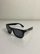 Usado, Óculos de sol masculino Vans off the wall proteção UV400 preto com logotipo branco comprar usado Usado, Óculos de sol masculino Vans off the wall proteção UV400 preto com logotipo branco comprar usado  Enviando para Brazil