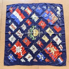 Hermès foulard carré d'occasion  Les Mureaux