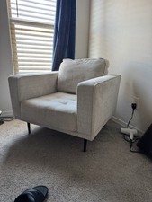 White modern used for sale  Maricopa