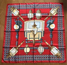 Sciarpa donna hermes usato  Spedire a Italy