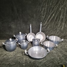 Set vecchie pentole usato  Montespertoli